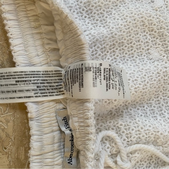 Y2K 90”s Victorian Romantic Abercrombie and Fitch white crochet shorts size S - Picture 11 of 12